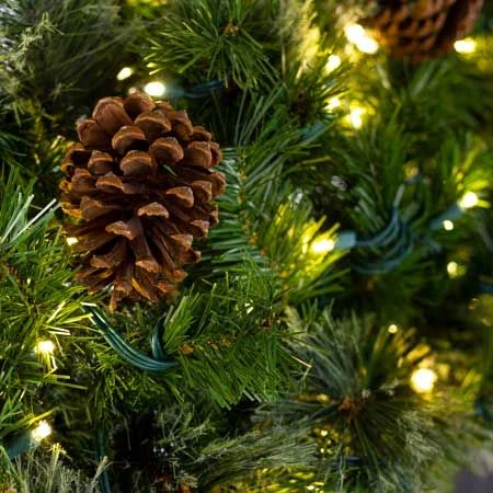 9' X 14" Mixed Pine Garland, Lit 7 9' X 14" Mixed Pine Garland, Lit - Image 5